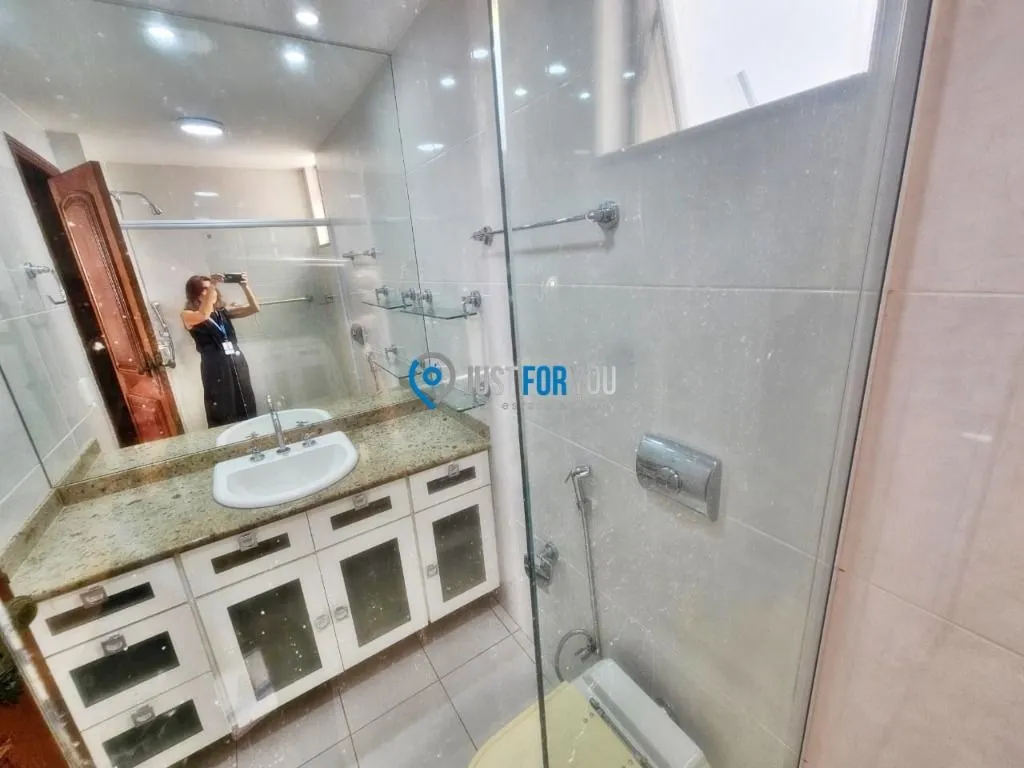 Apartamento de 4 dormitórios com 179 m² e 3 vagas — photo 35