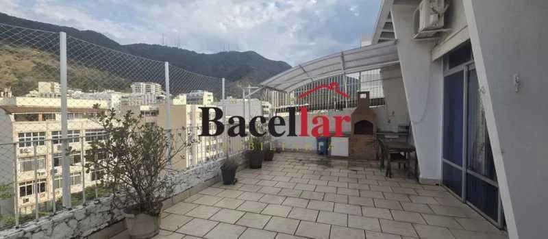 Duplex furnished penthouse with a desk and 208 m² — photo 13