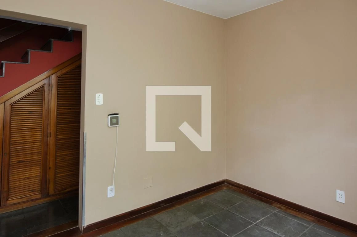 House for rent with 4 bedrooms, 4 baths and 3 parking spots — photo 40