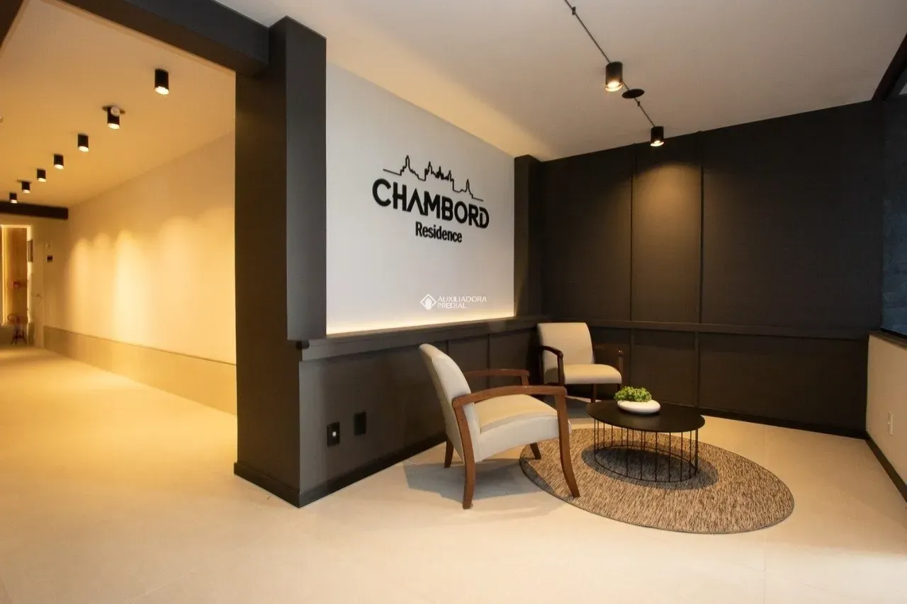 Apartamento amueblado con 3 dormitorios y jardín privado — photo 17