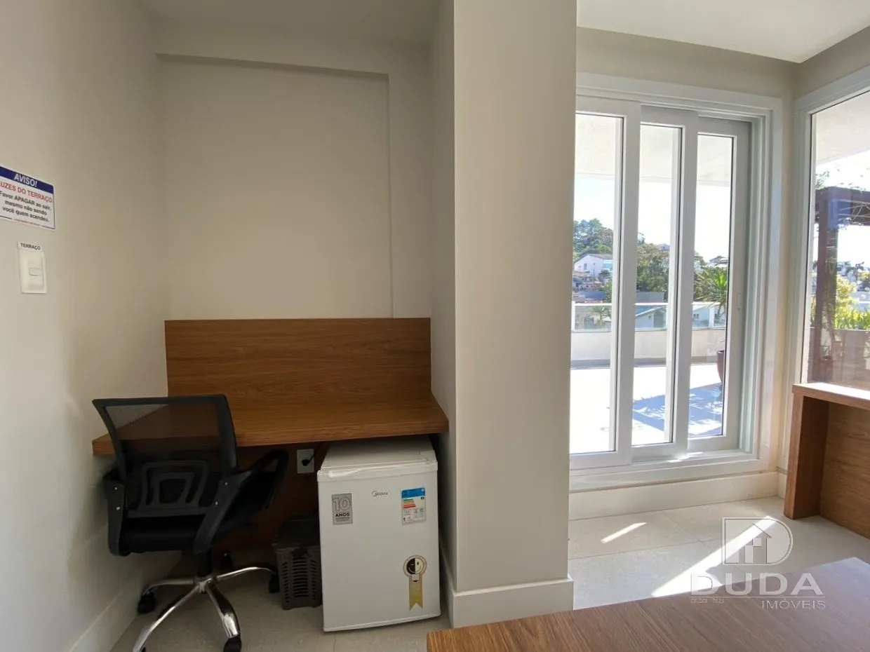 Furnished studio in a building with a coworking space — photo 3