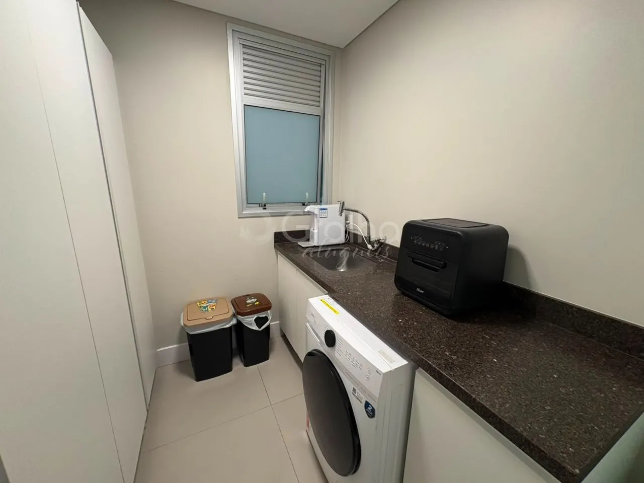 Furnished 2-bedroom apartment with 199 m² and 2 parking spaces — photo 9