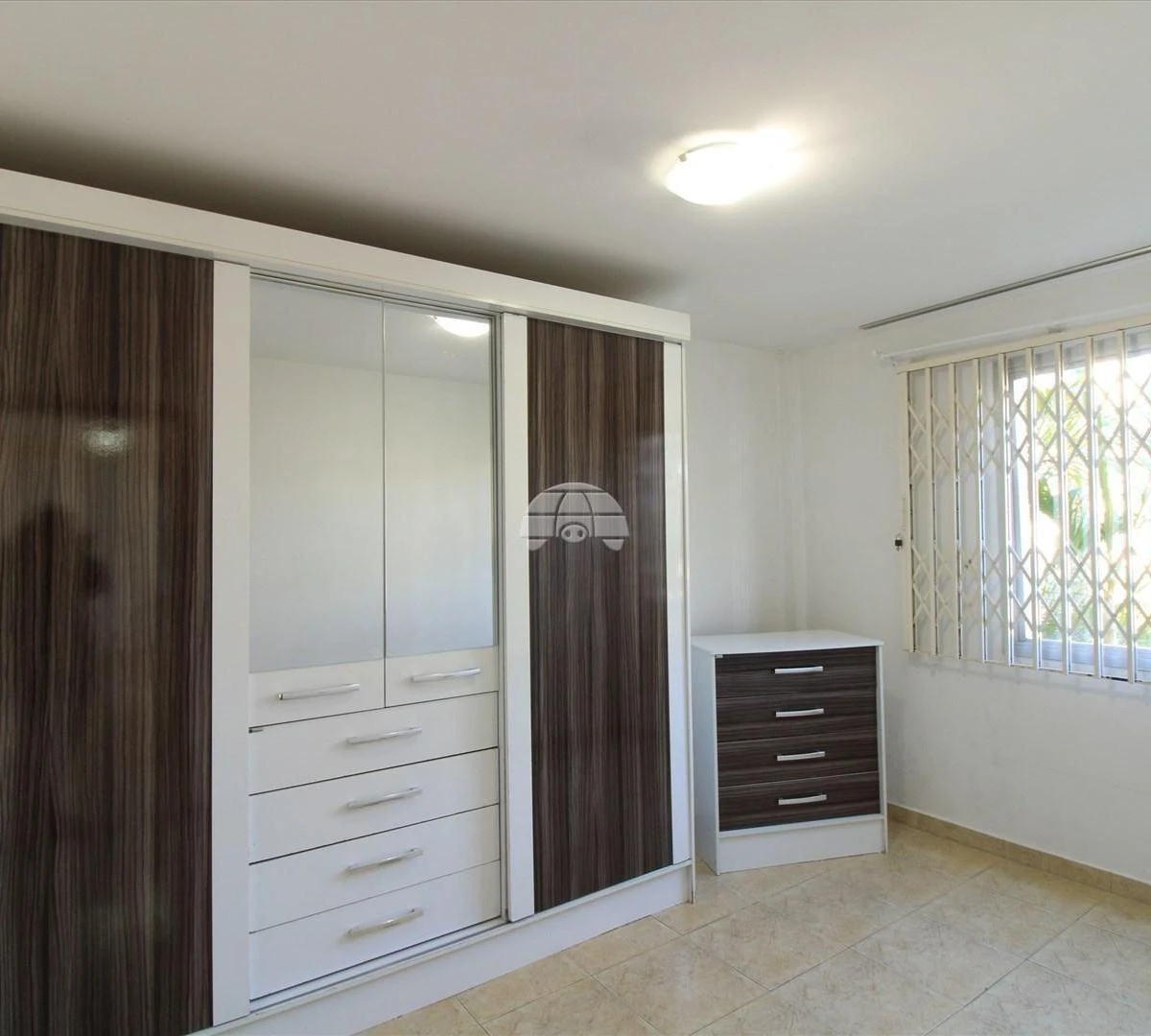 2-bedroom apartment with a washing machine in Curitiba — photo 10