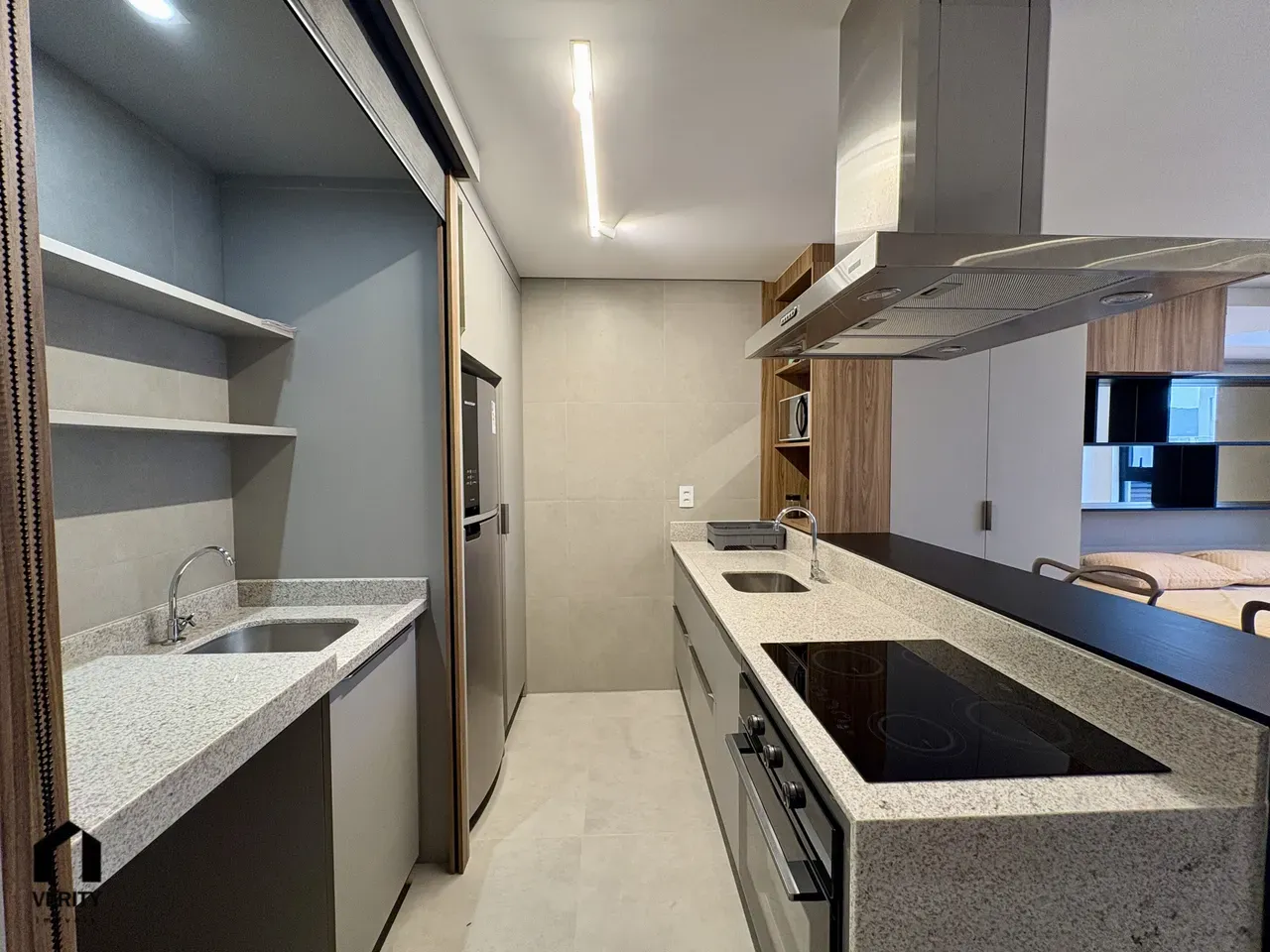 Furnished studio with 1 bedroom and a private garden — photo 13
