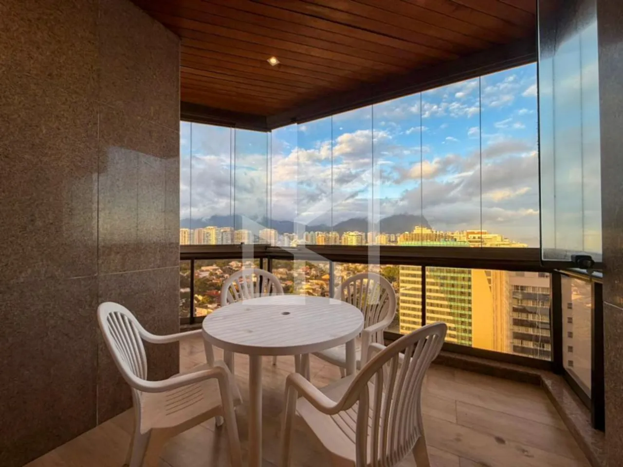 Furnished apartment with a glassed-in balcony — photo 17