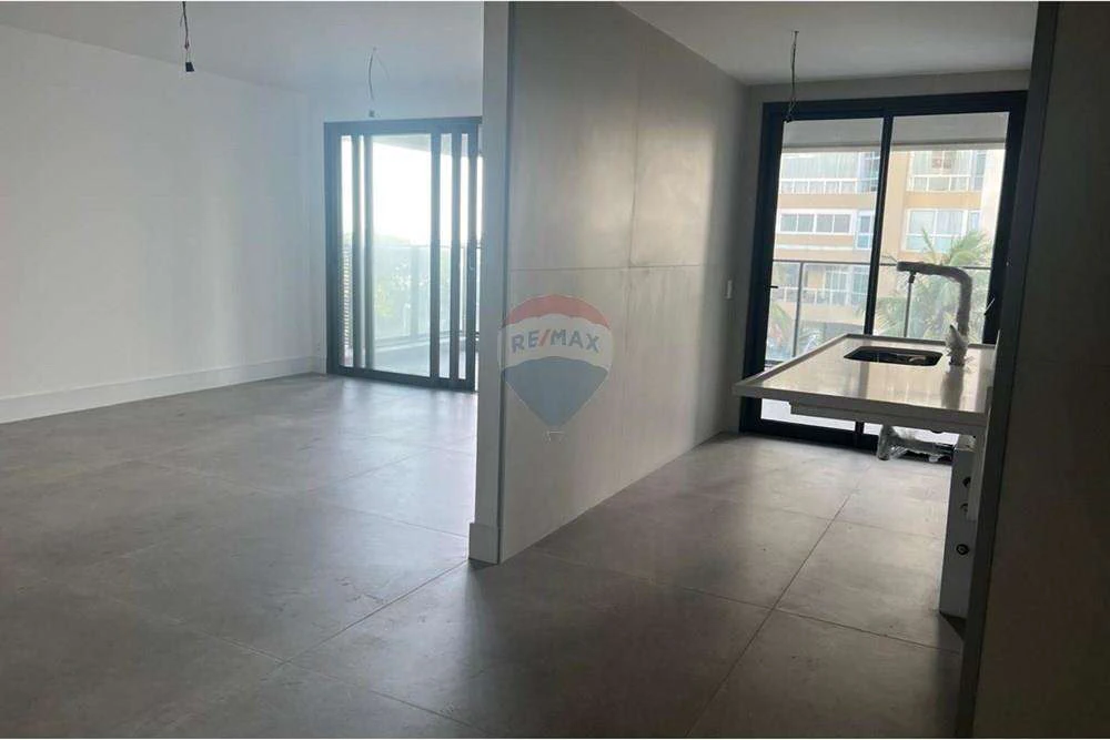 150 m² apartment with 3 en-suite bedrooms and parking — photo 12