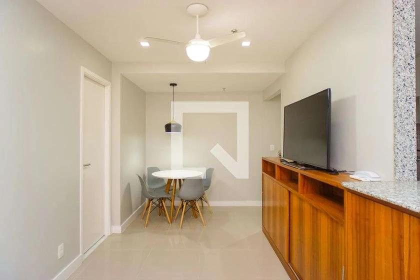 Apartamento mobiliado de 2 quartos com cozinha integrada — photo 13