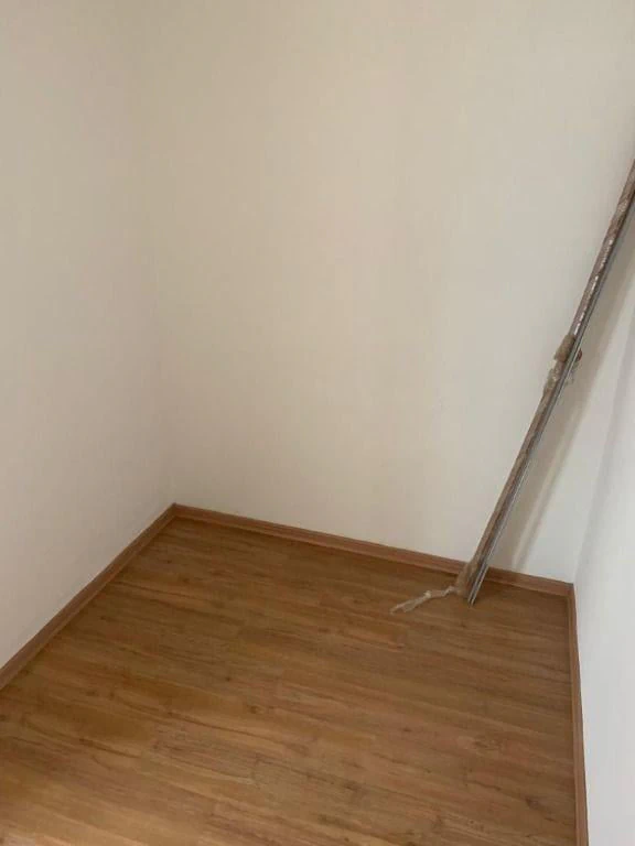 Apartment, 82 m², with wood or laminate floors — photo 17