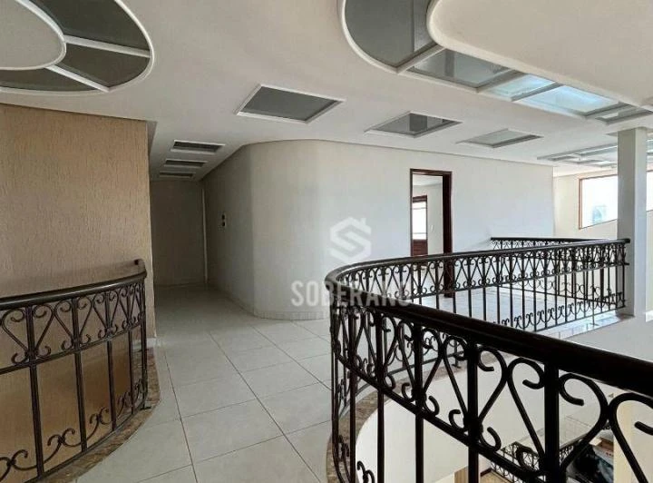 Casa con 6 dormitorios y 720 m² bien cuidada — photo 4