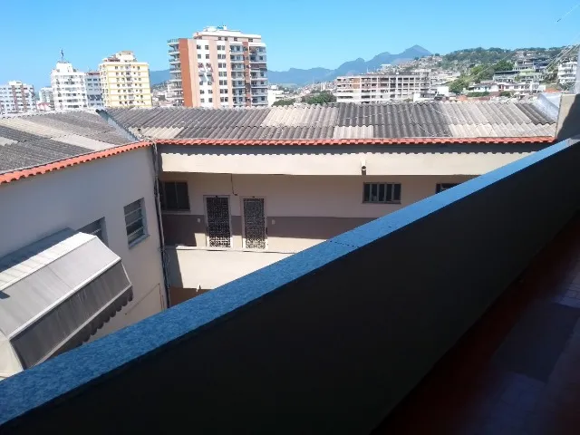 2-bedroom apartment with a mountain view — photo 19