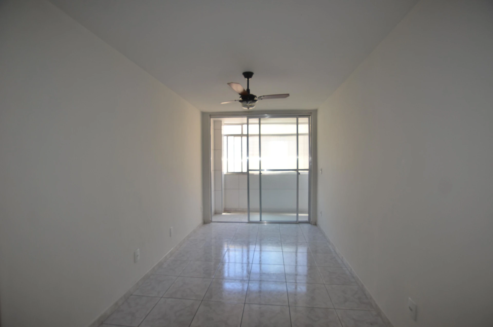 Apartamento sem mobília com cozinha separada e 2 quartos — photo 7
