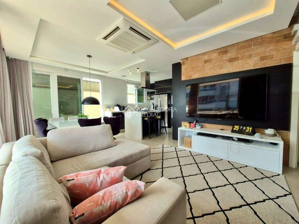 Furnished house with 3 bedrooms and 4 bathrooms — photo 3