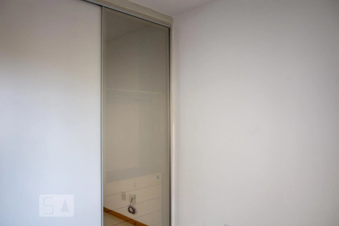 Apartment with 2 bedrooms and a balcony, 1 en-suite — photo 31