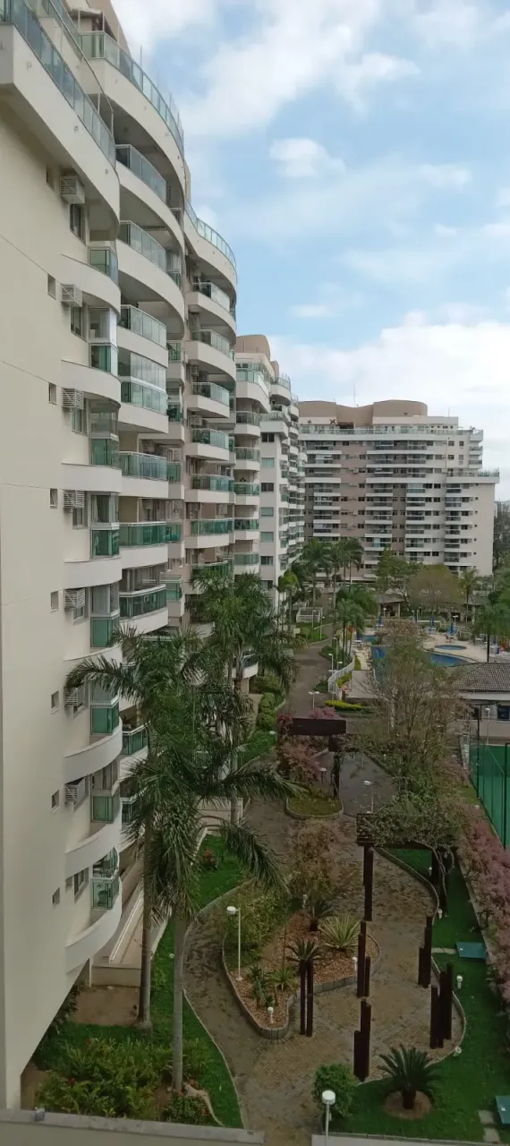 2-bedroom apartment with enclosed balcony and 2 baths — photo 7
