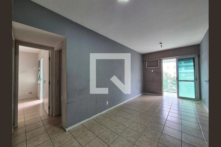 Apartamento com 67 m², 2 quartos e varanda