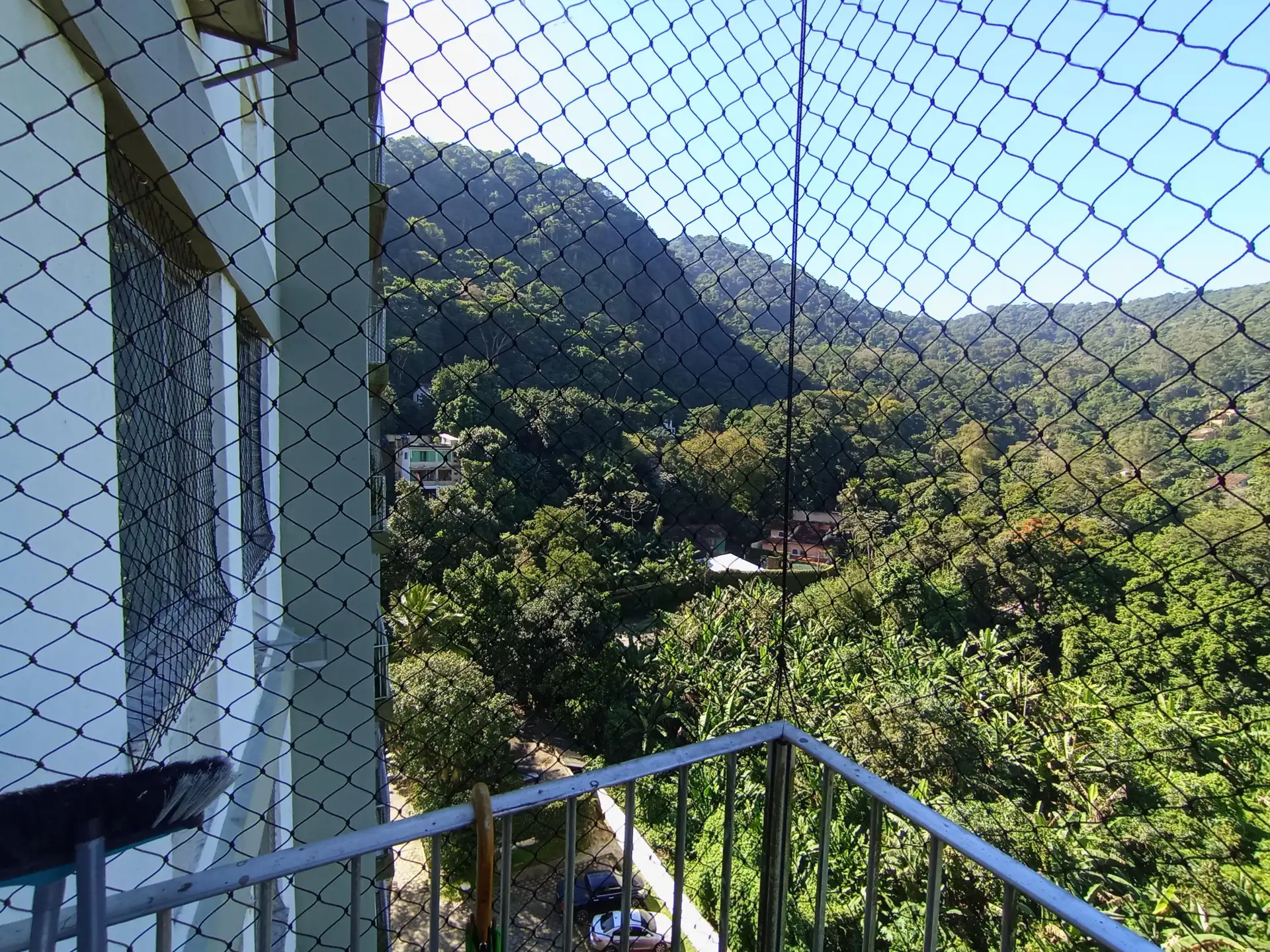 Furnished apartment with 2 bedrooms and a gas stove — photo 21