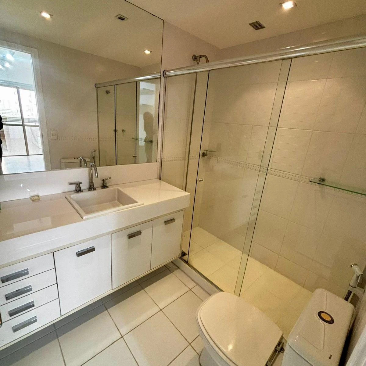 Furnished 150 m² apartment with 2 en-suite bedrooms — photo 24