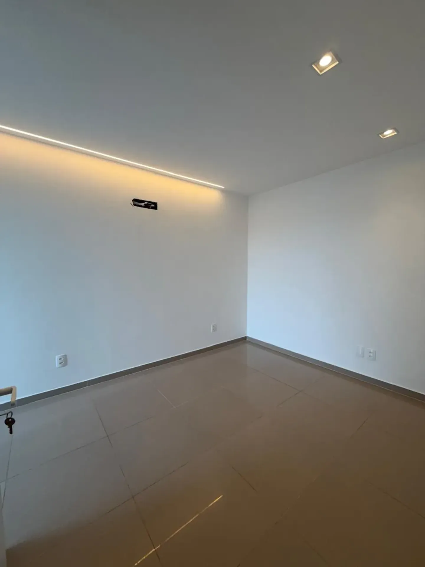 3-bedroom house with a grill on the balcony — photo 14