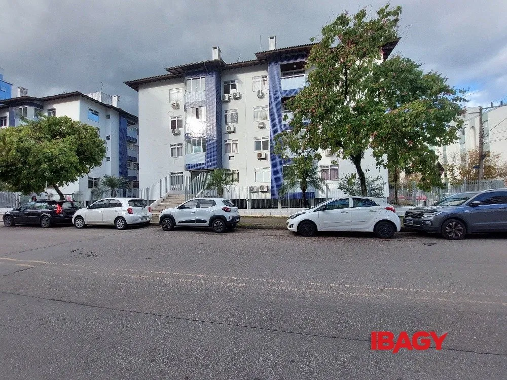 Меблированная квартира с 1 спальней, балконом и 50 м² — photo 14