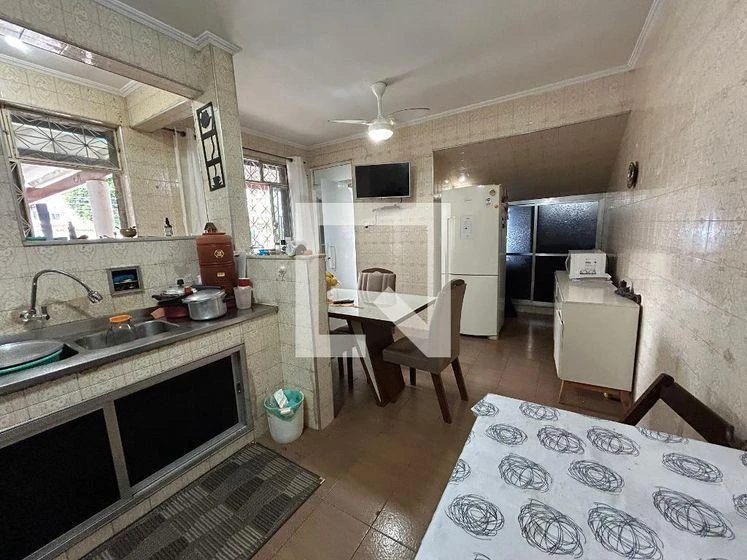 270 m² house with a glass-enclosed balcony and a dryer — photo 2