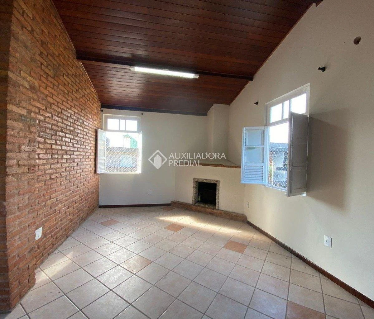 Casa de 4 dormitorios con balcón gourmet en Florianópolis — photo 18