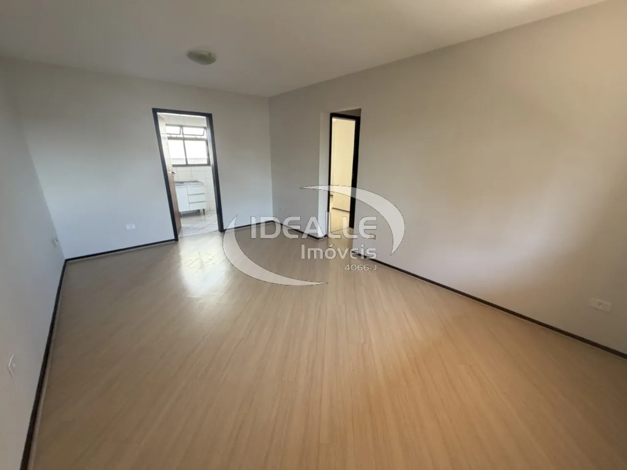 Apartment with a separate kitchen and 2 bedrooms — photo 3