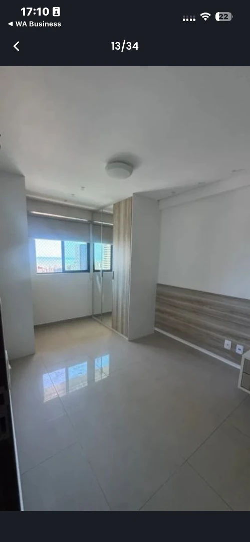 Квартира 70 м² із заскленим балконом та робочим місцем — photo 14