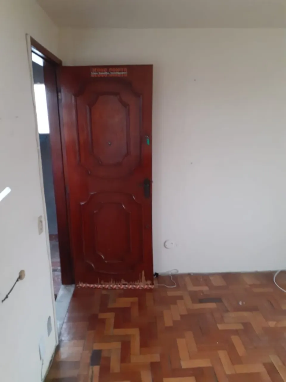 Деревянный пол или ламинат и 1 спальня: квартира 55 м² — photo 9