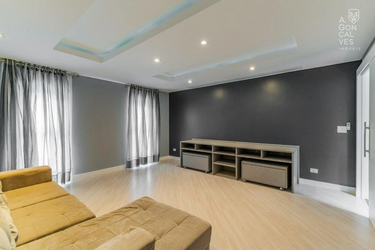 4-bedroom house with floor-to-ceiling windows in Curitiba — photo 14