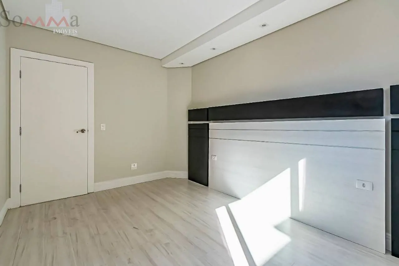 Furnished house, 323 m², with a bathtub — photo 62