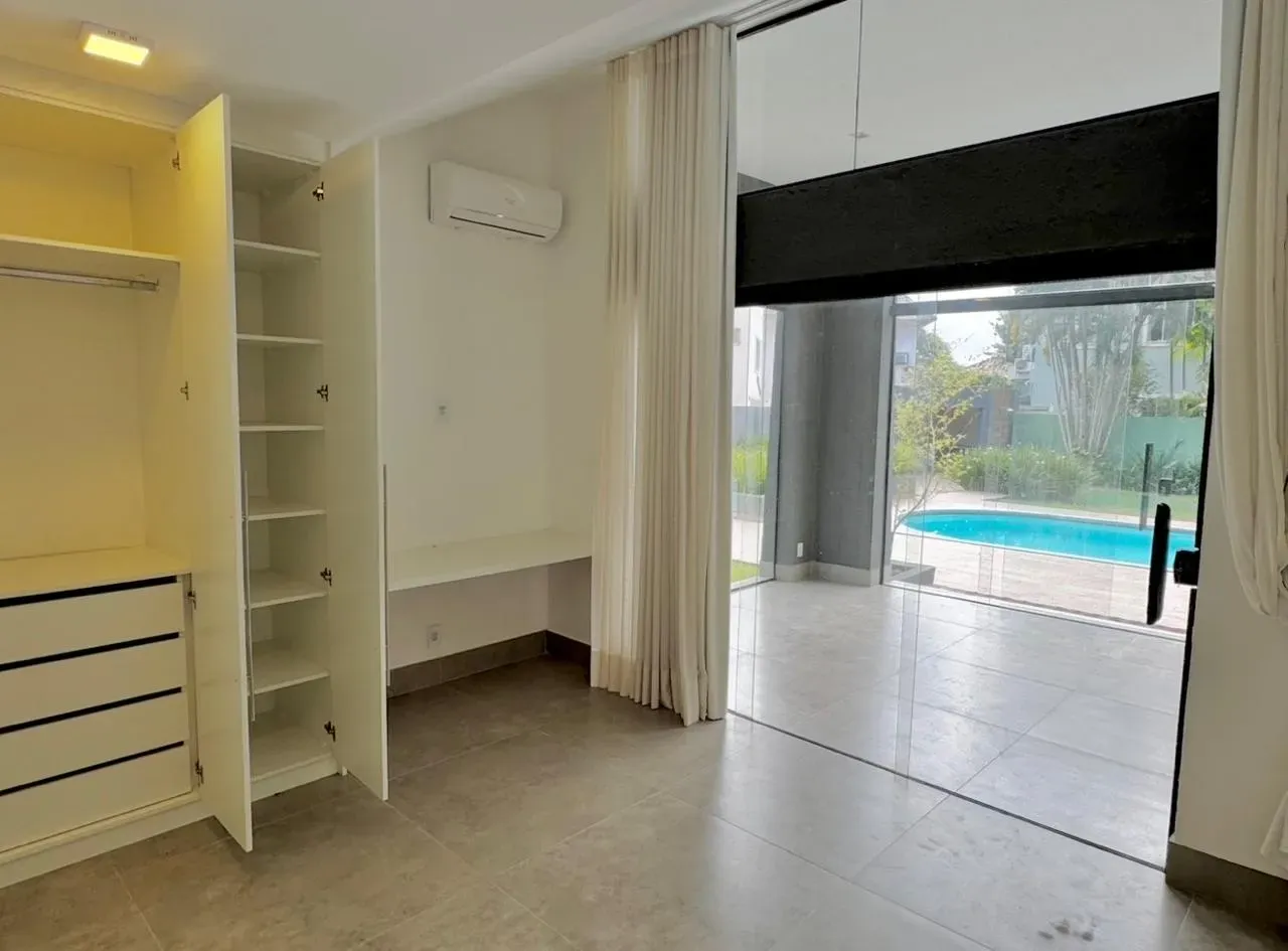 Casa com 5 quartos e 5 banheiros — photo 46
