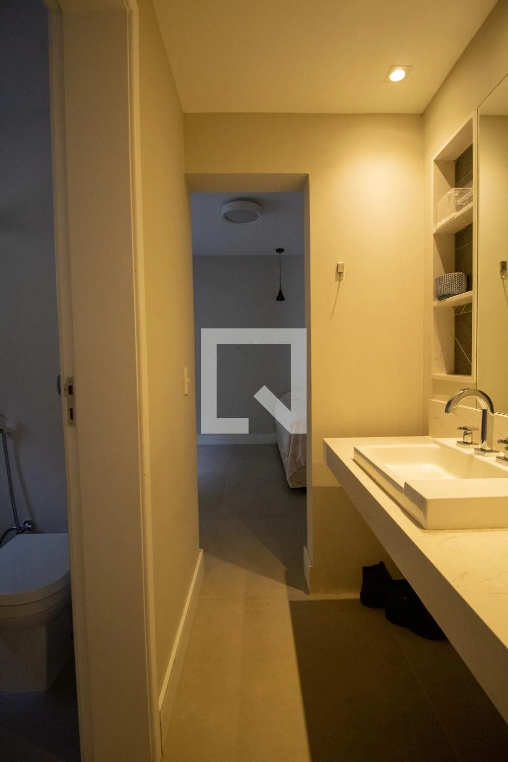 4-bedroom house with a bathtub in Rio de Janeiro — photo 76