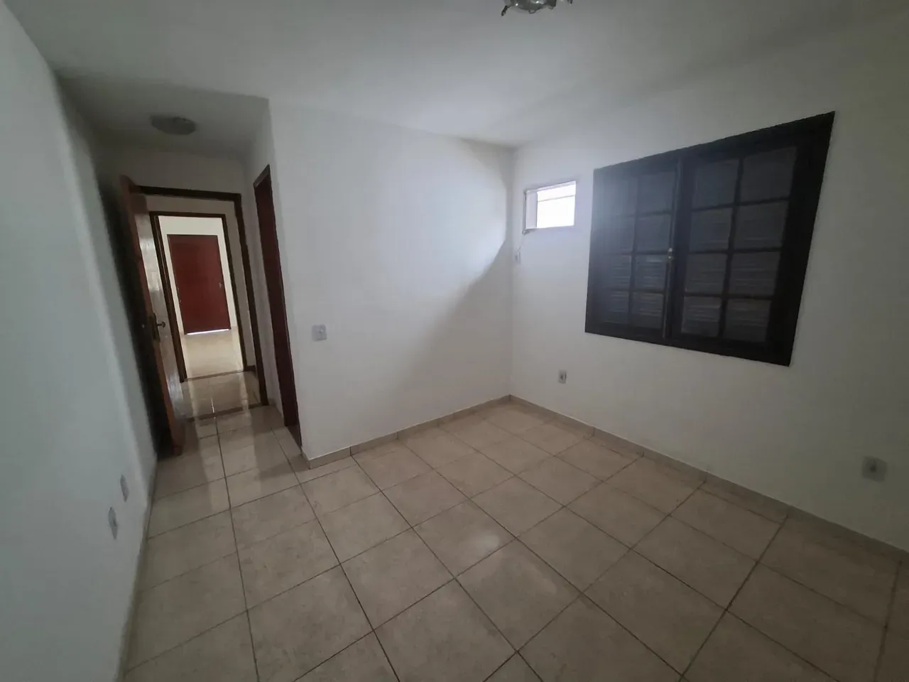 Будинок: 3 спальні, 1 з власною ванною кімнатою, 90 м² — photo 3