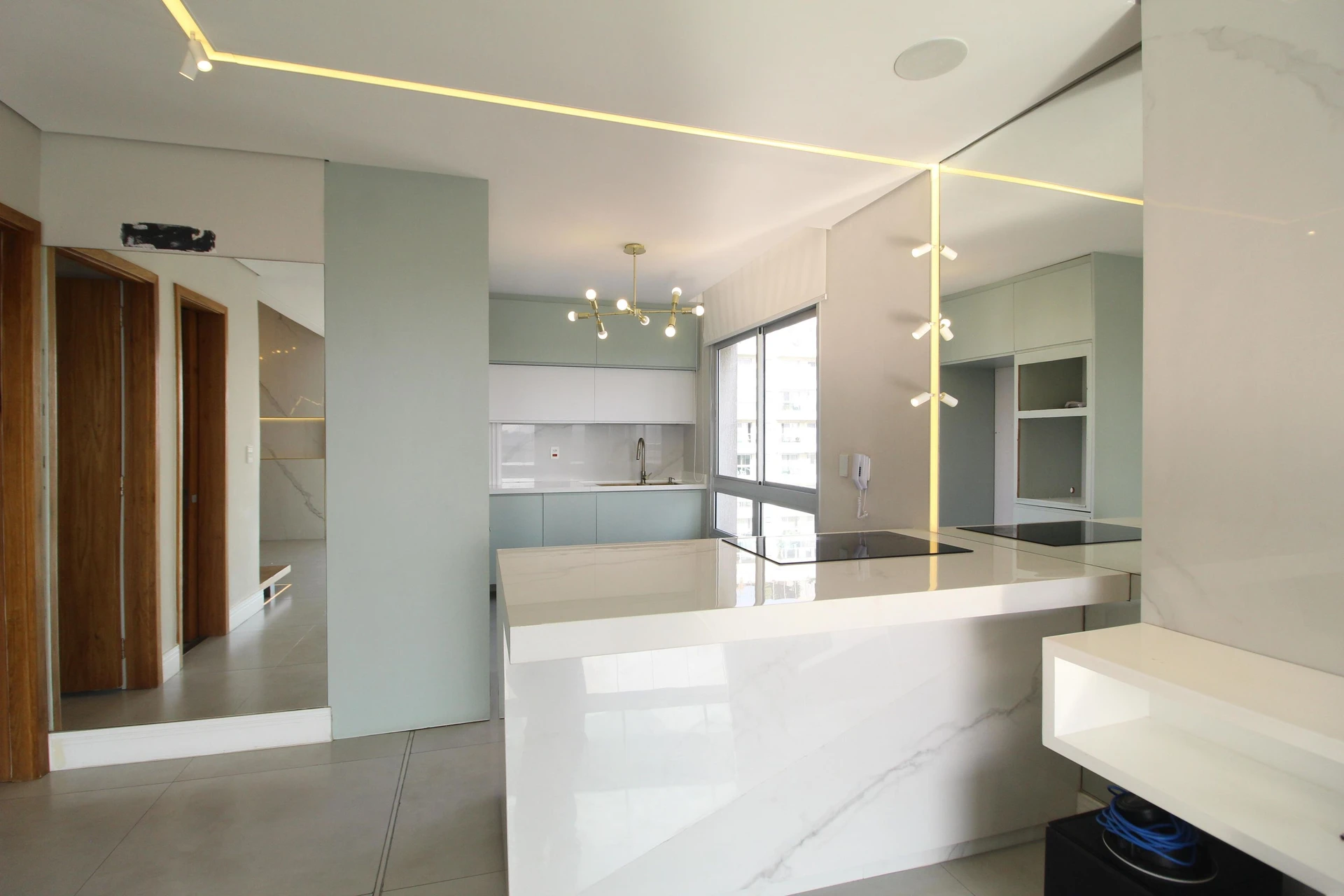 4-bedroom apartment in a building with a sauna — photo 18