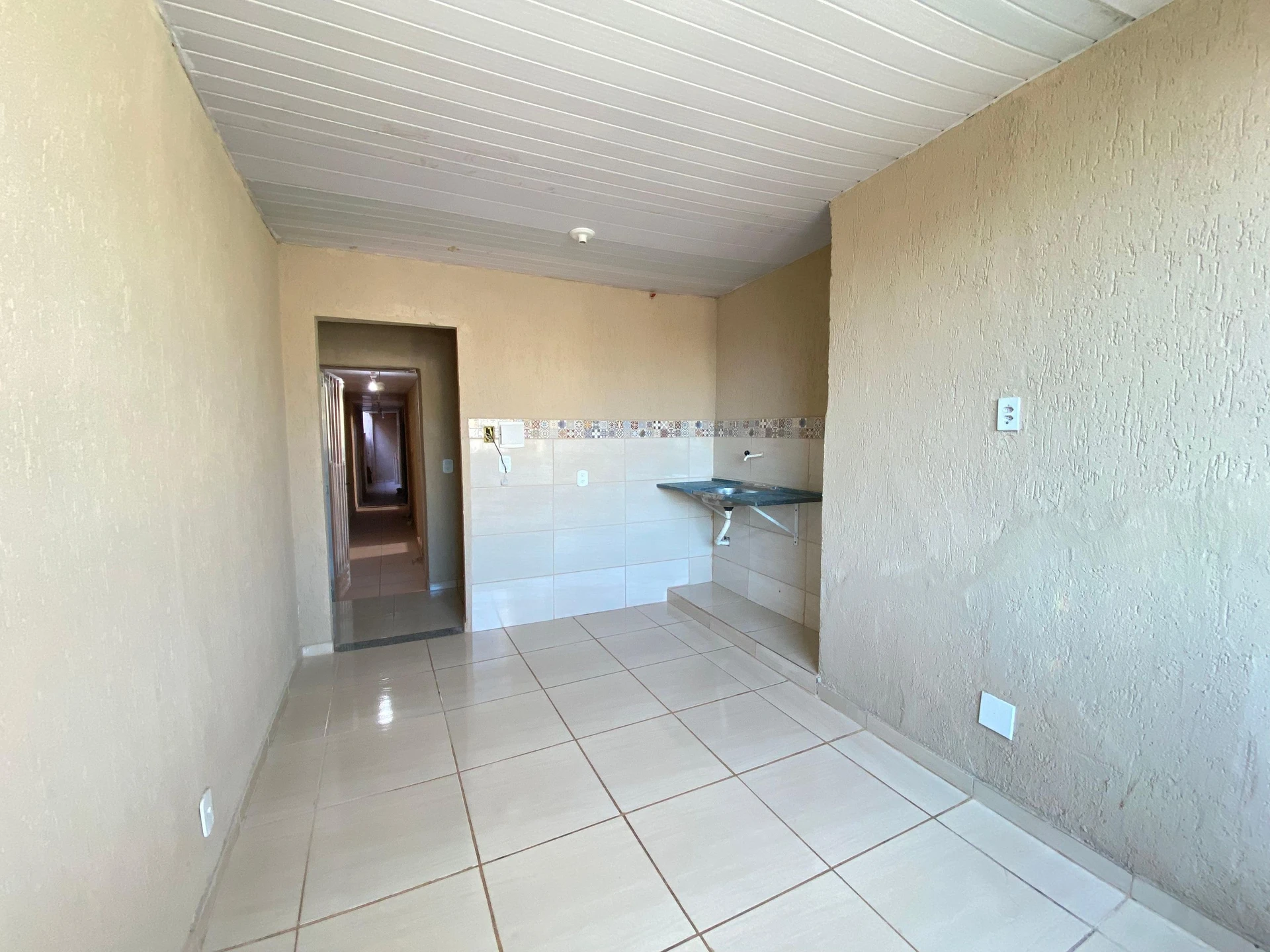 1-bedroom apartment with no parking, city-facing windows — photo 9