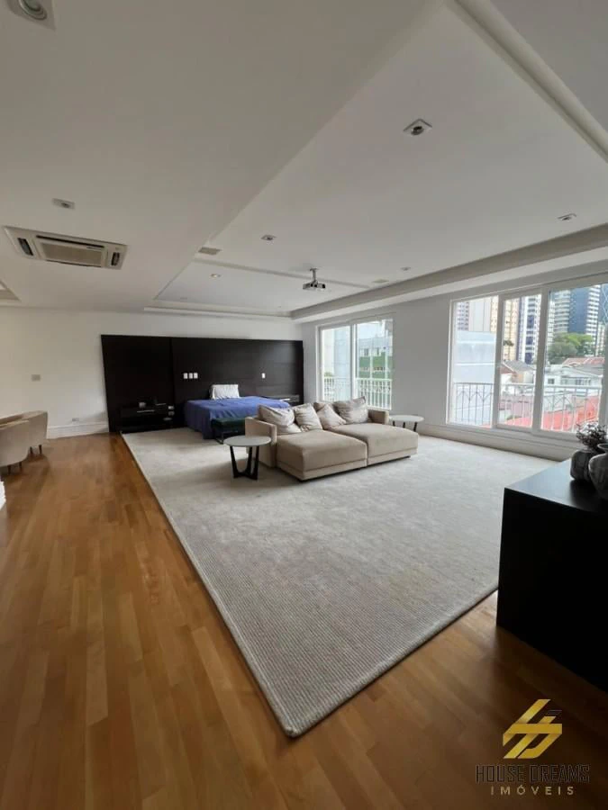 344 m² apartment with floor-to-ceiling windows and a bathtub — photo 3