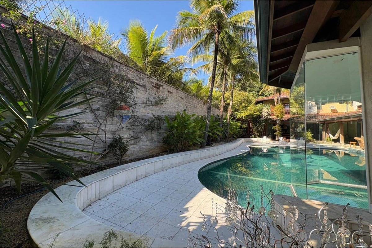 Casa mobiliada de condomínio com 6 suítes e 8 vagas — photo 22