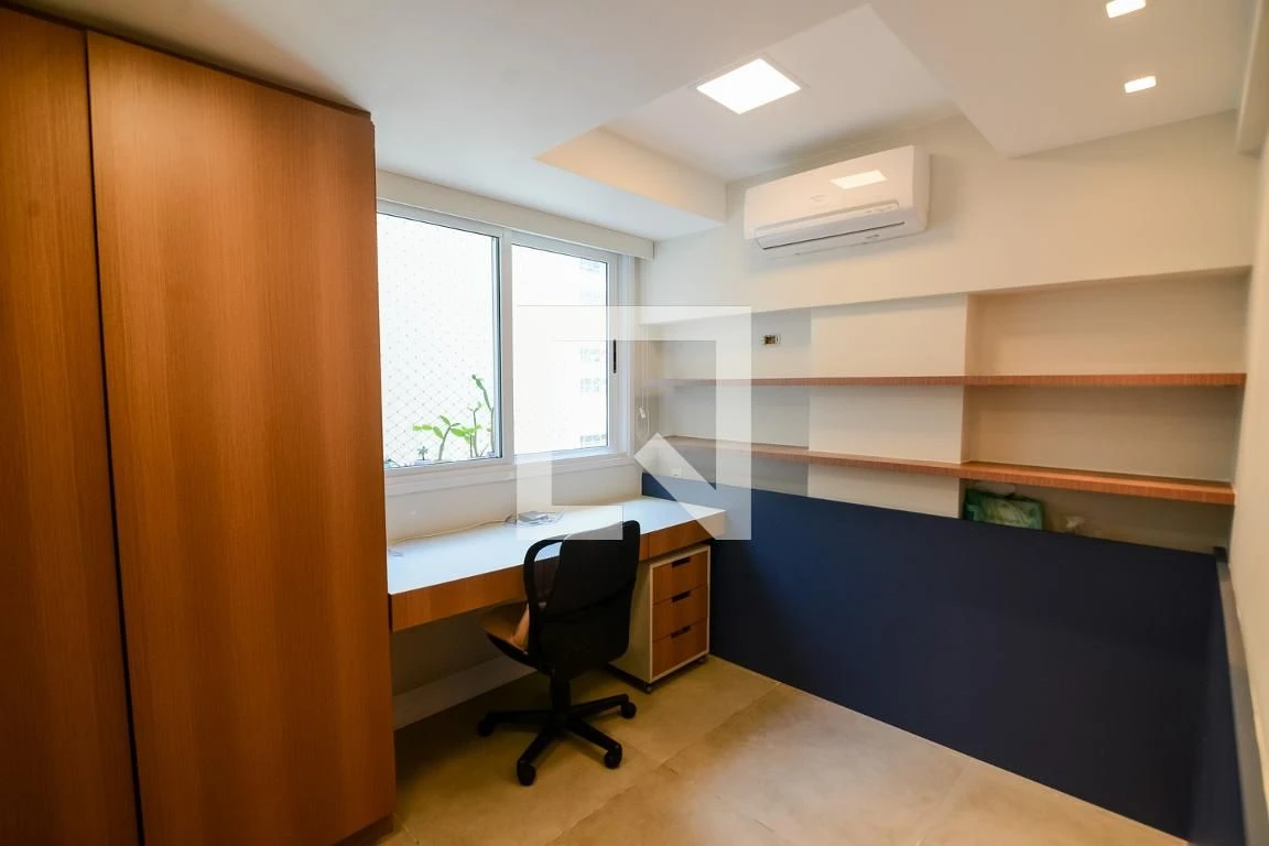 Furnished 4-bedroom apartment with 4 bathrooms — photo 9