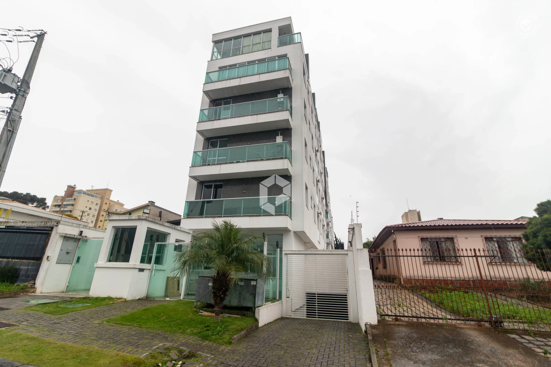 One-bedroom apartment with a home office in Curitiba — photo 13