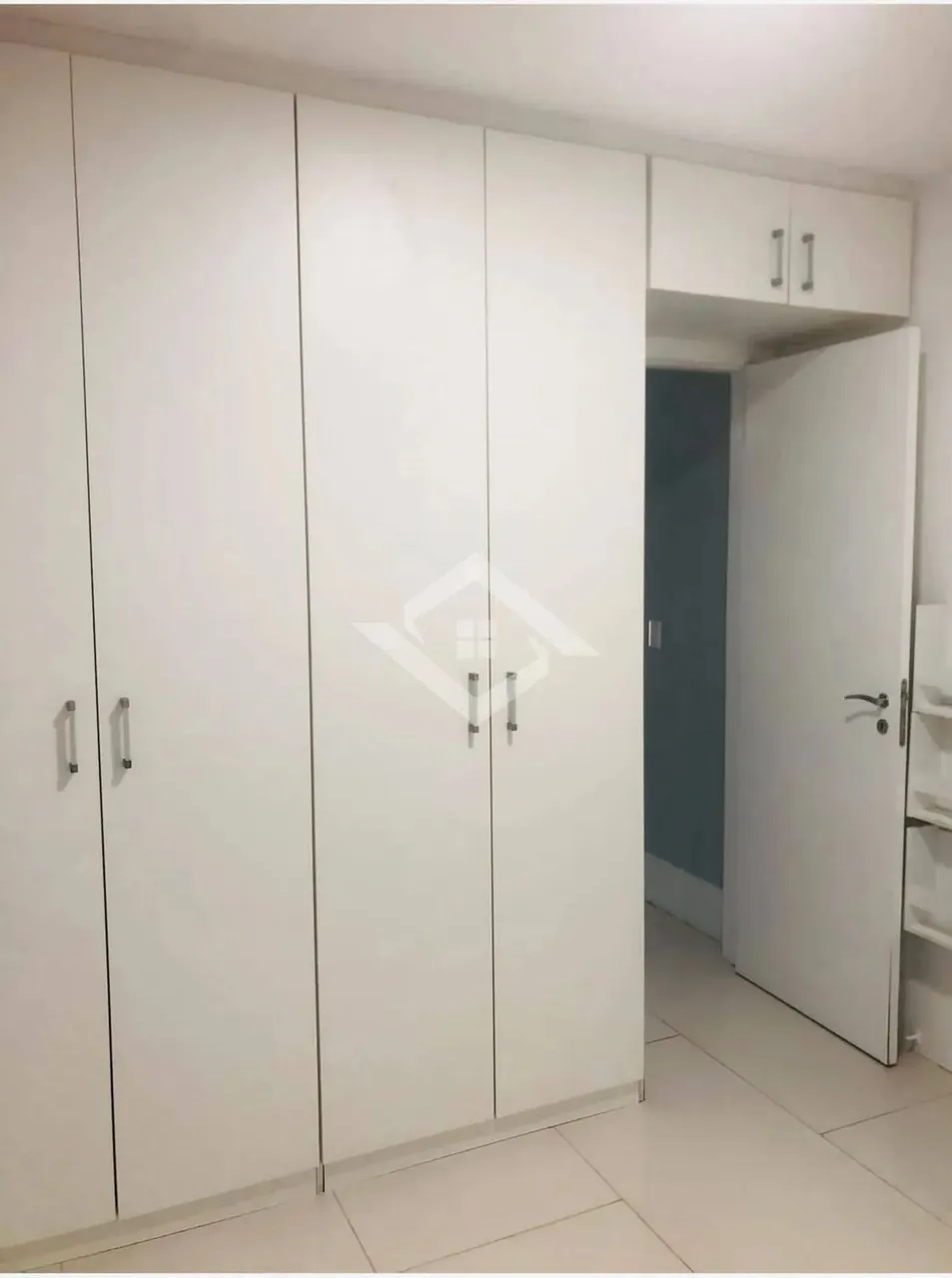 Unfurnished apartment with 2 bedrooms and balcony — photo 11