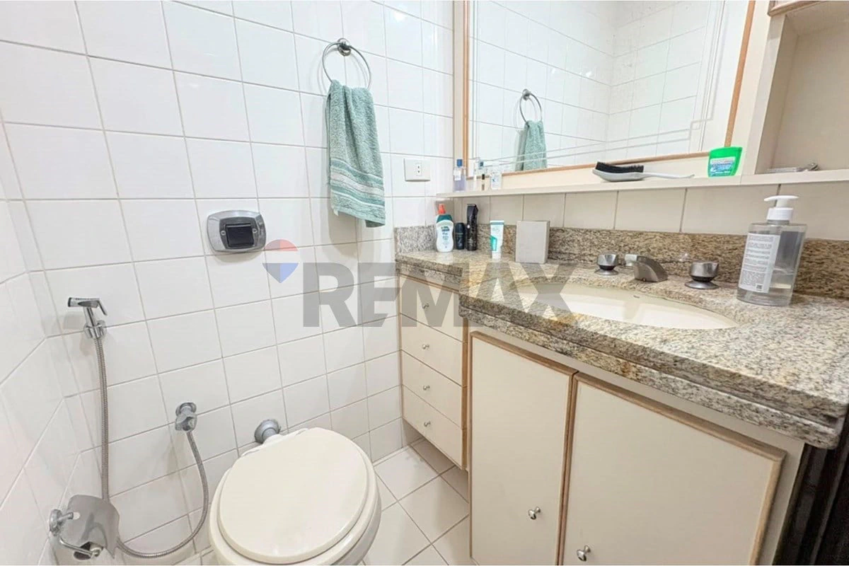 Furnished 2-bedroom apartment with 2 bathrooms — photo 11