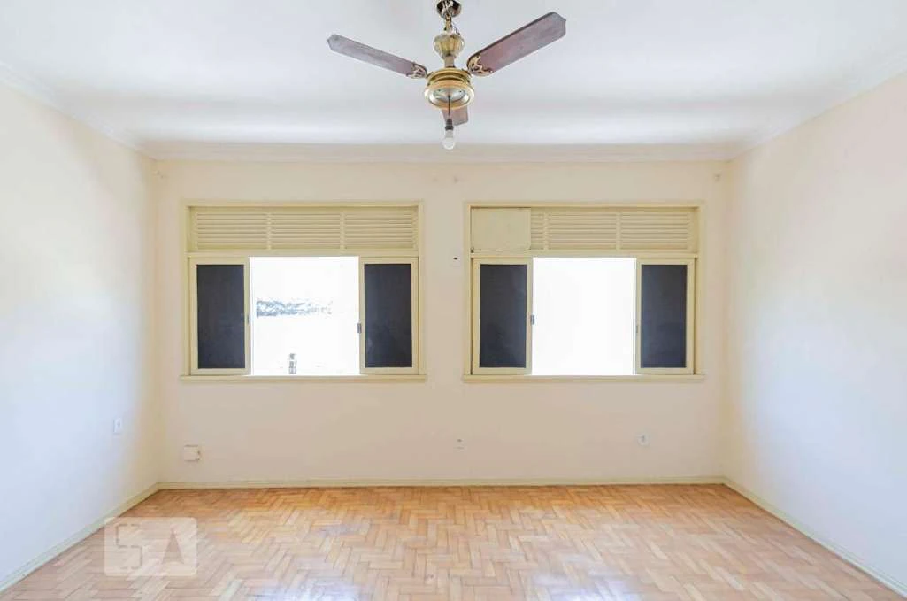 House with shared BBQ area and 5 bedrooms — photo 4