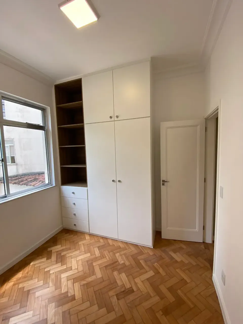 Rental apartment with open-plan kitchen and 1 parking space — photo 7
