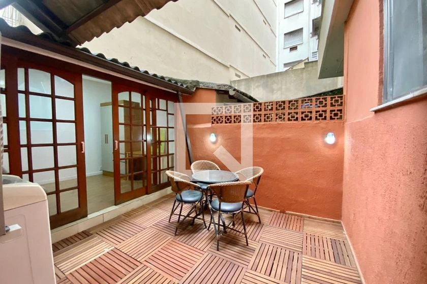 Departamento de 2 dormitorios con balcón cerrado con vidrio — photo 28