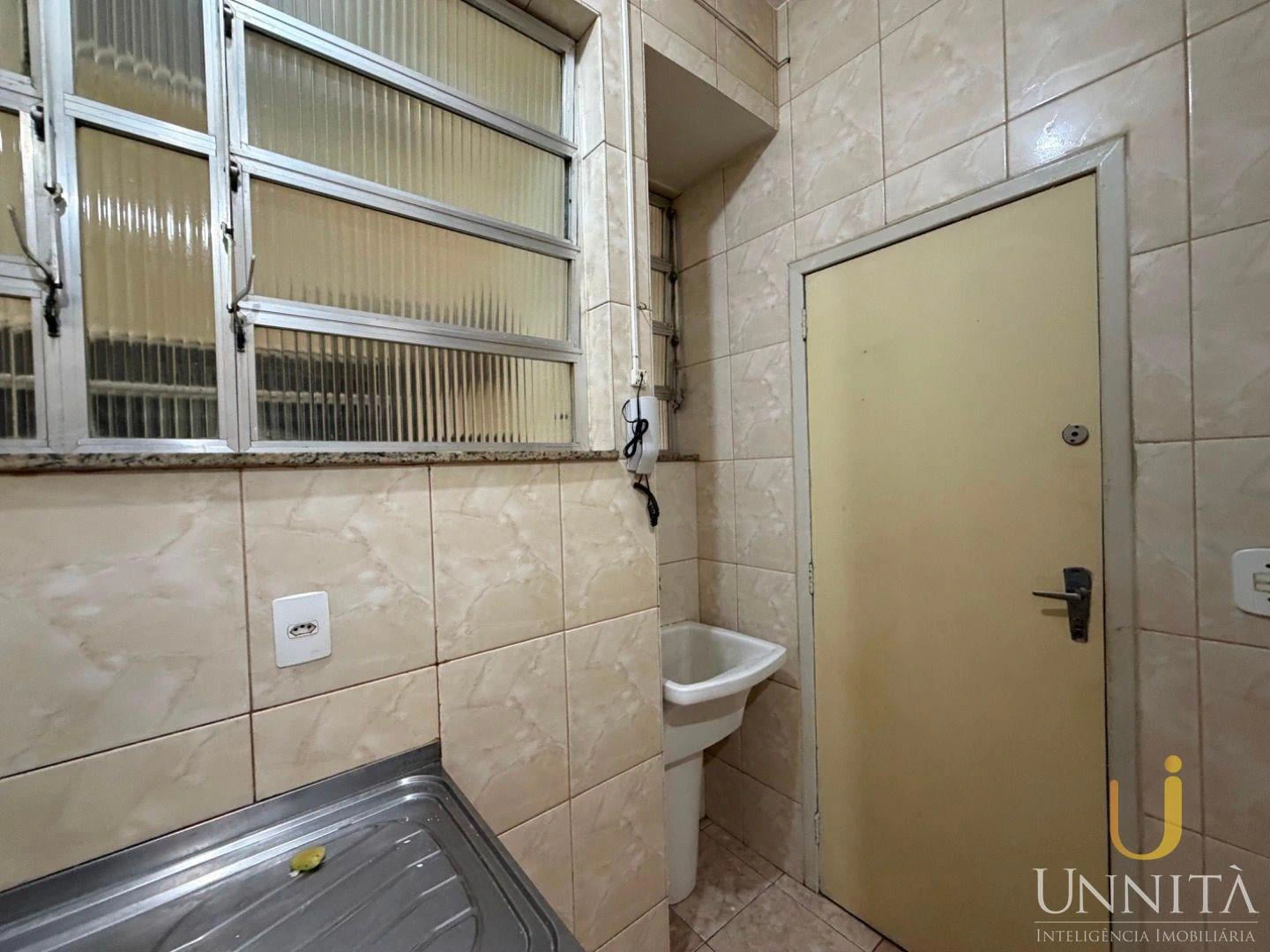 Apartamento de 2 quartos em condomínio com piscina — photo 9
