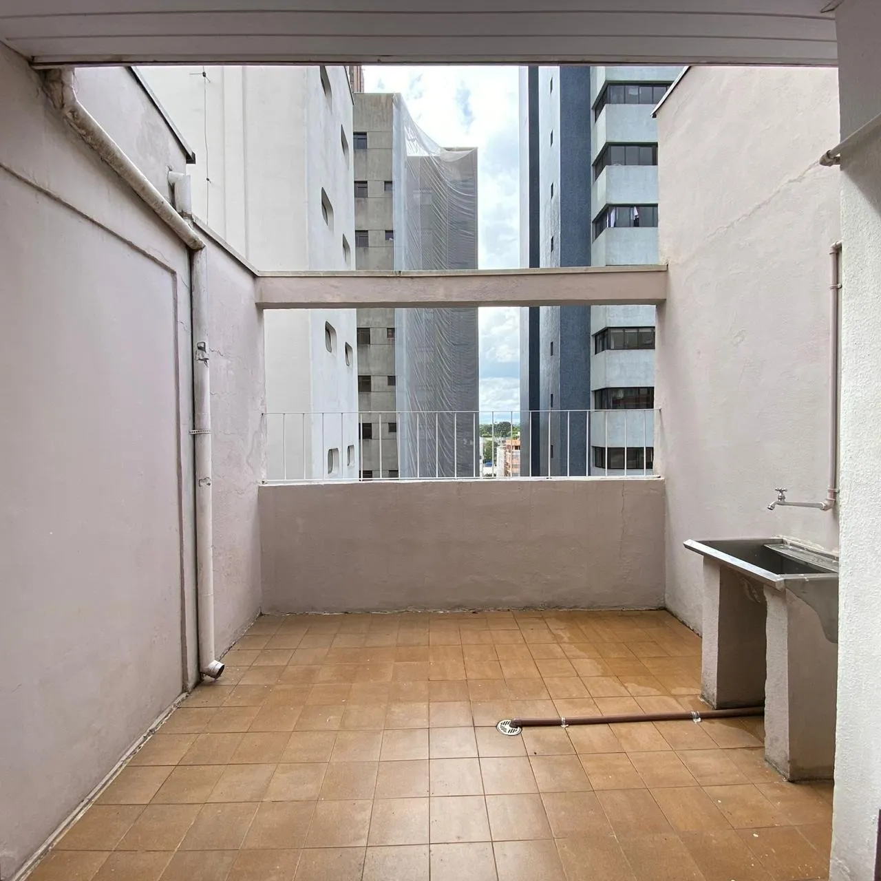 120 m² apartment with 2 bedrooms and 2 bathrooms — photo 17