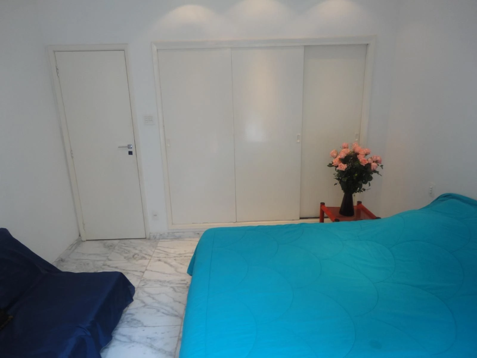 Apartamento mobiliado com 4 quartos e cozinha fechada — photo 37