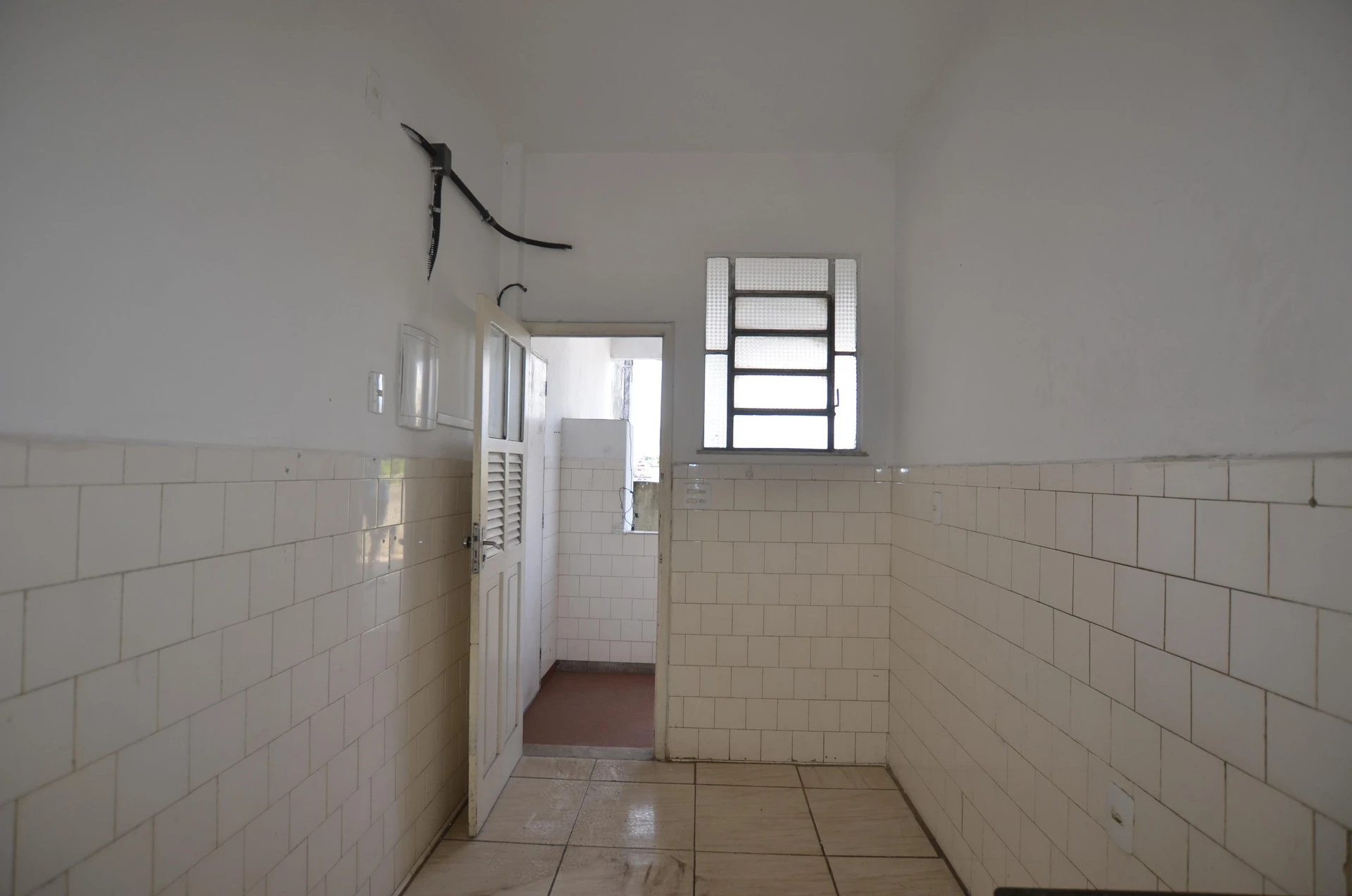 Unfurnished rental apartment with 2 bedrooms — photo 23