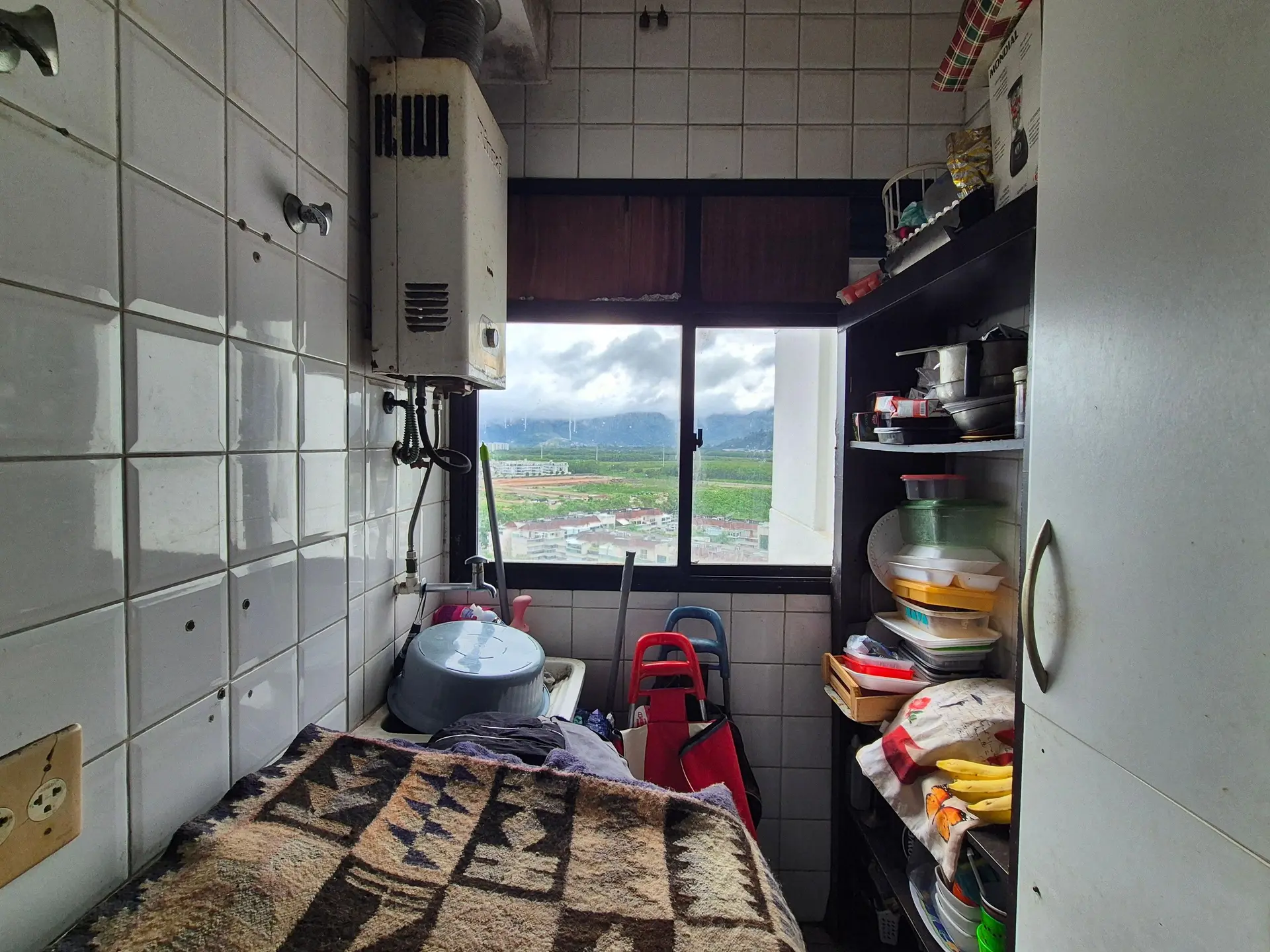 Furnished apartment with 3 bedrooms, 1 suite and balcony — photo 15