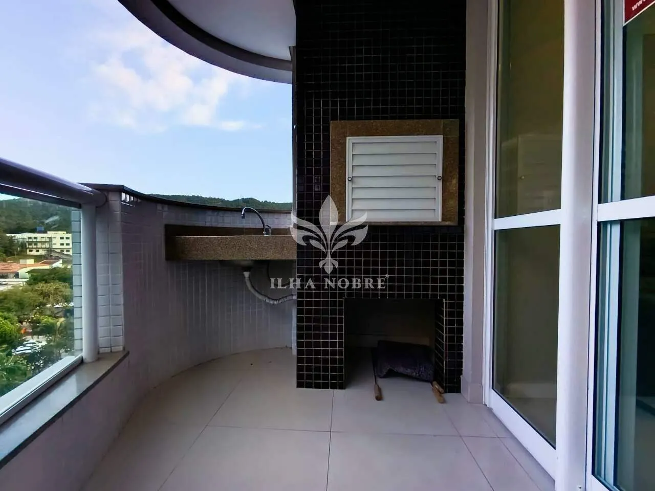 Furnished apartment, 128 m², with a grill on the balcony — photo 6